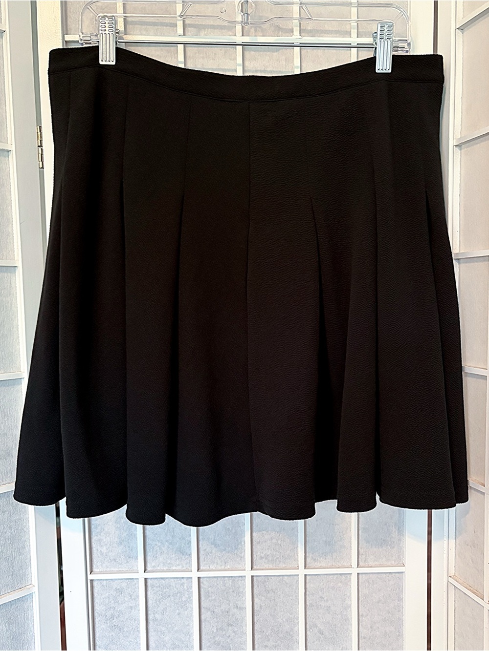 SHEIN Curve 1X Black Circle Skater Zipper Skirt